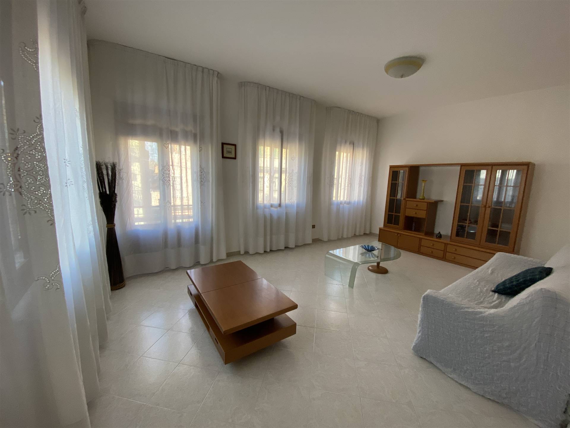 SOTTOMARINA, CHIOGGIA, Apartment for sale, Habitable, Heating Individual heating system, Energetic class: G, placed at 1° on 1, composed by: 5 Rooms, 