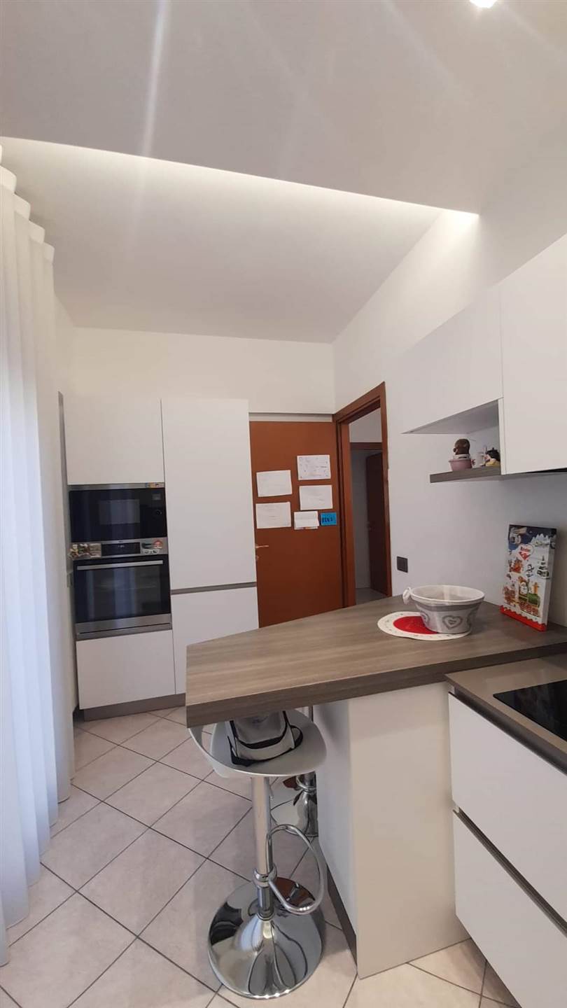 SOTTOMARINA, CHIOGGIA, Apartment for sale of 100 Sq. mt., Almost new, Heating Individual heating system, Energetic class: C, placed at 3° on 4, 
