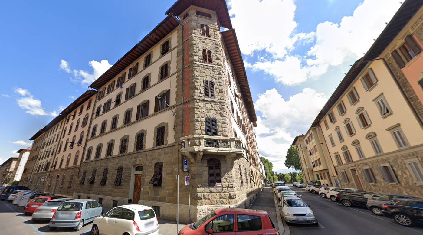 Appartamento in Via della Cernaia 55 in zona Porta a Prato, San Iacopino, Statuto, Fortezza a Firenze