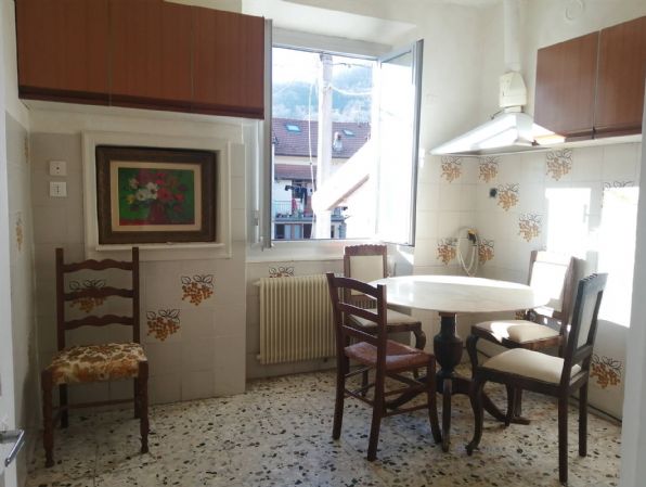 Appartamento in vendita a Montoggio Genova
