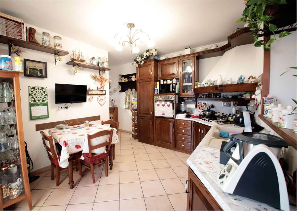 Appartamento in vendita a Livorno Borgo Di Magrignano