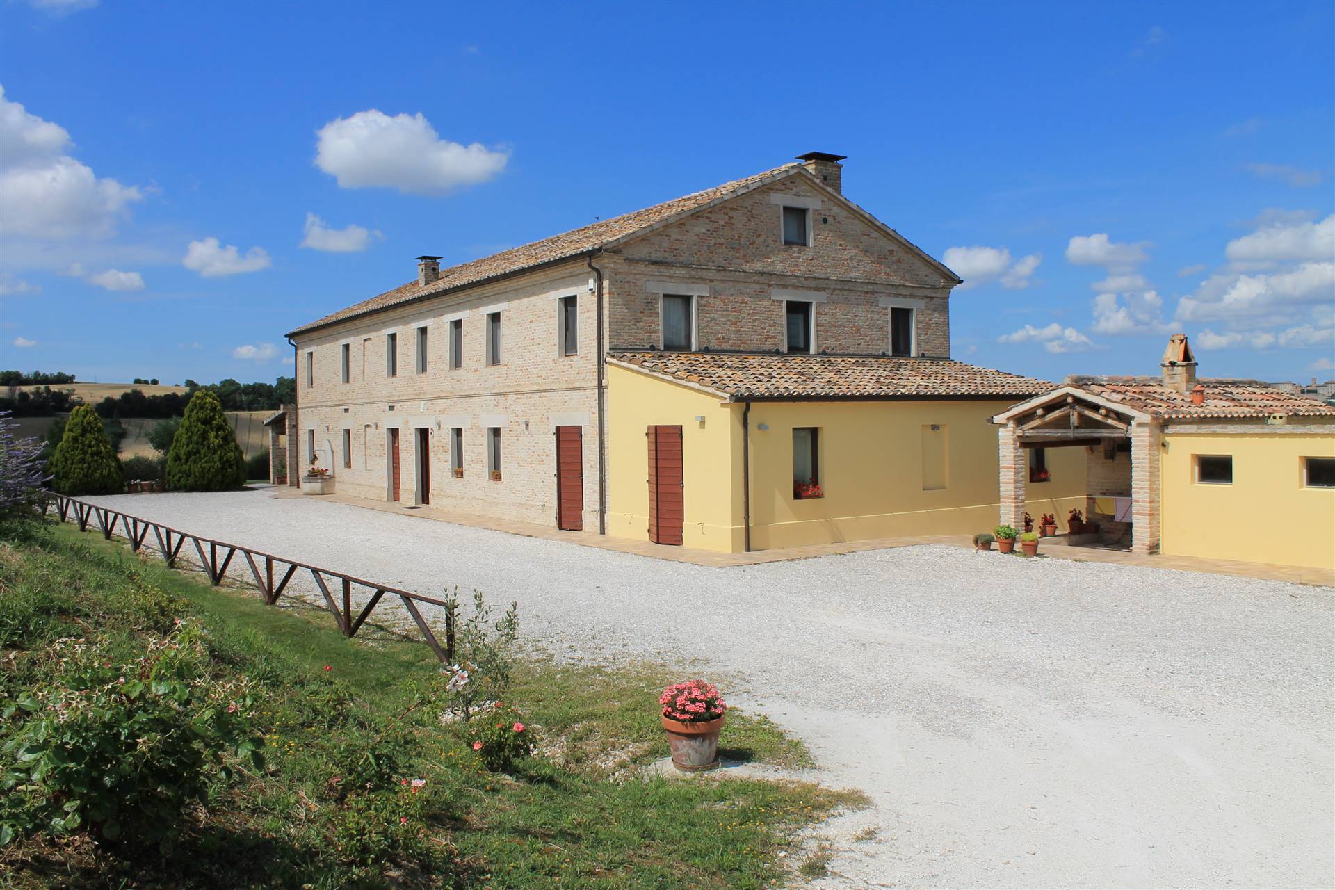 Villa in vendita a Ostra Ancona San Martino