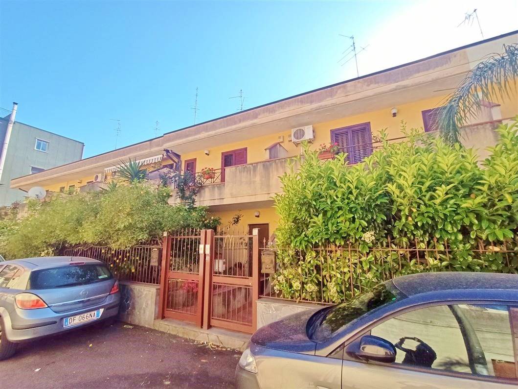 Villa a schiera in Via Messina 11 a San Giovanni la Punta