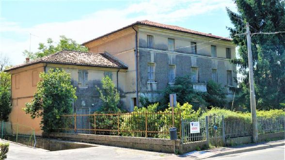 Villa a schiera in Via Montello 64 a Montebelluna
