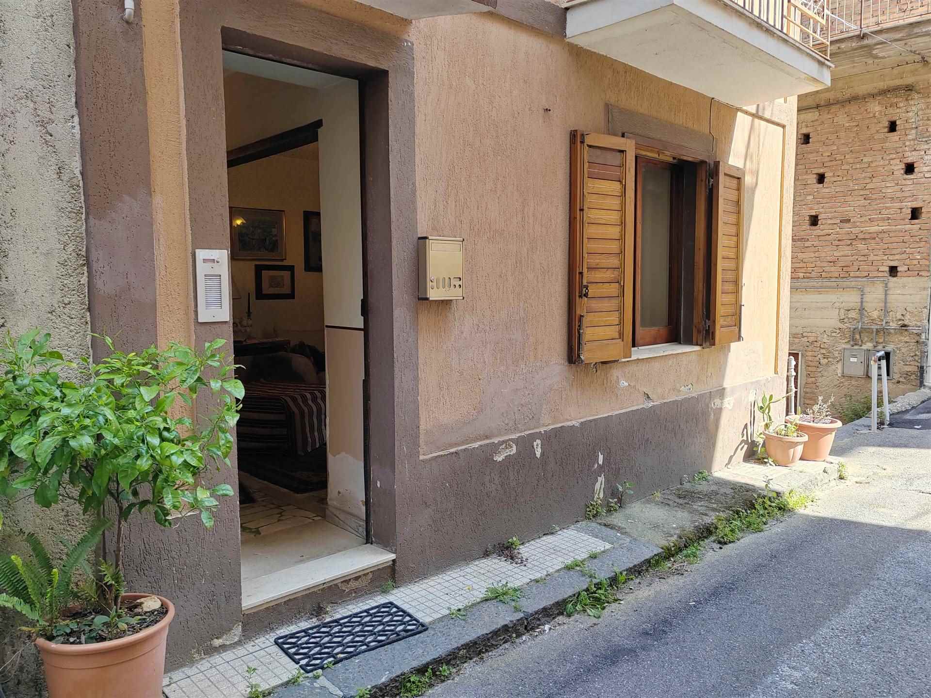 Appartamento in vendita a Montalbano Elicona Messina