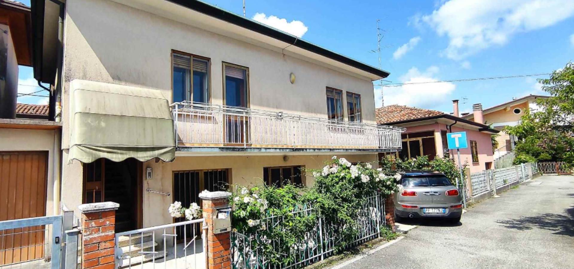 PORTOGRUARO, Villa for sale of 115 Sq. mt., Be restored, Energetic class: G, Epi: 288,85 kwh/m2 year, placed at Ground, composed by: 7 Rooms, Little 
