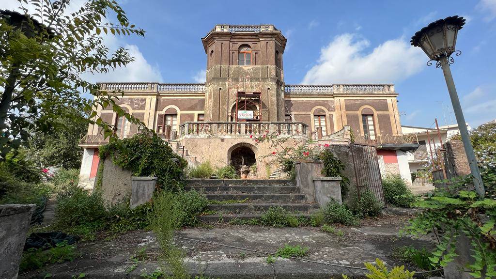 Villa in vendita a San Giovanni La Punta Catania