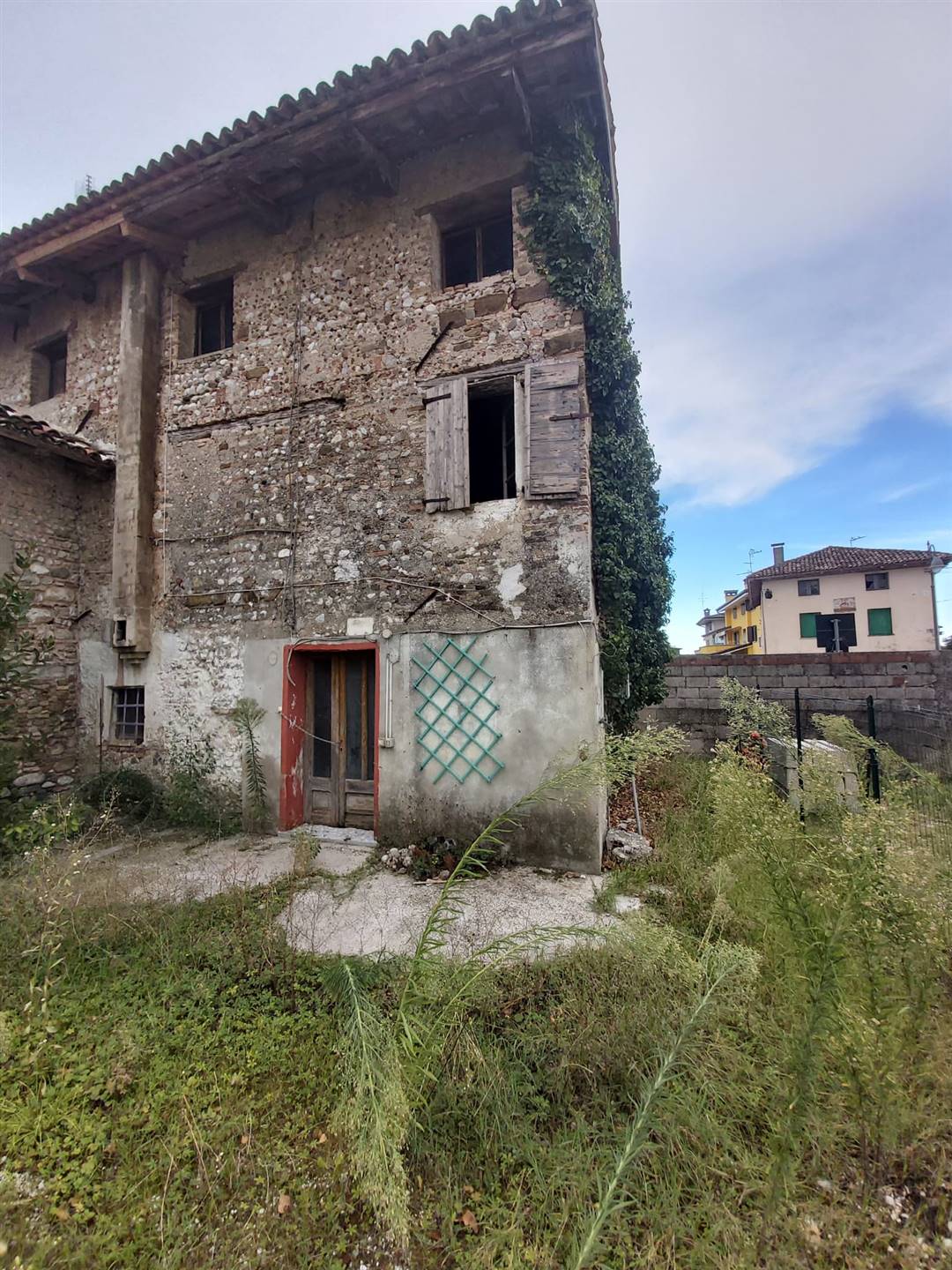 Rustico casale in vendita a Bicinicco Udine Gris