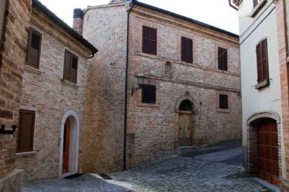 Semi-detached House in Montalto Delle Marche AP