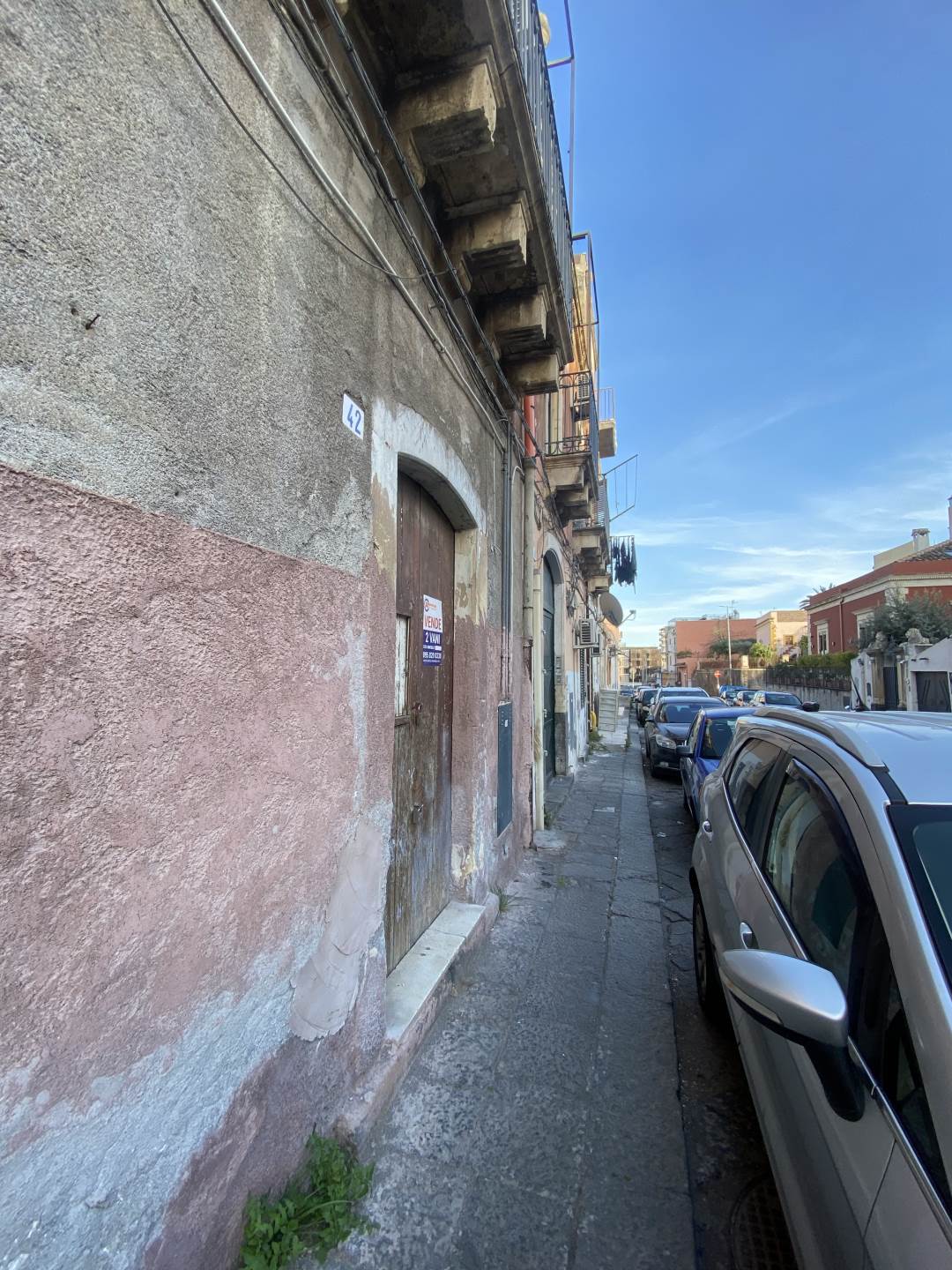 Casa semi indipendente da ristrutturare in zona Via p. Nicola - Picanello a Catania