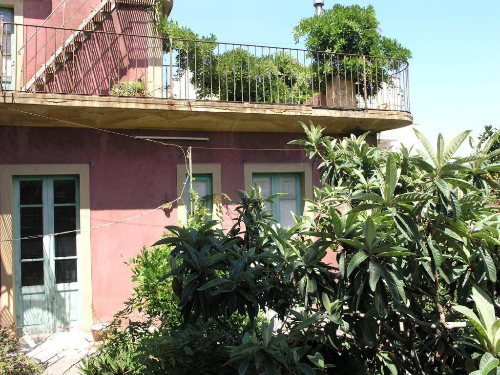 Palazzo in vendita a Roccalumera Messina