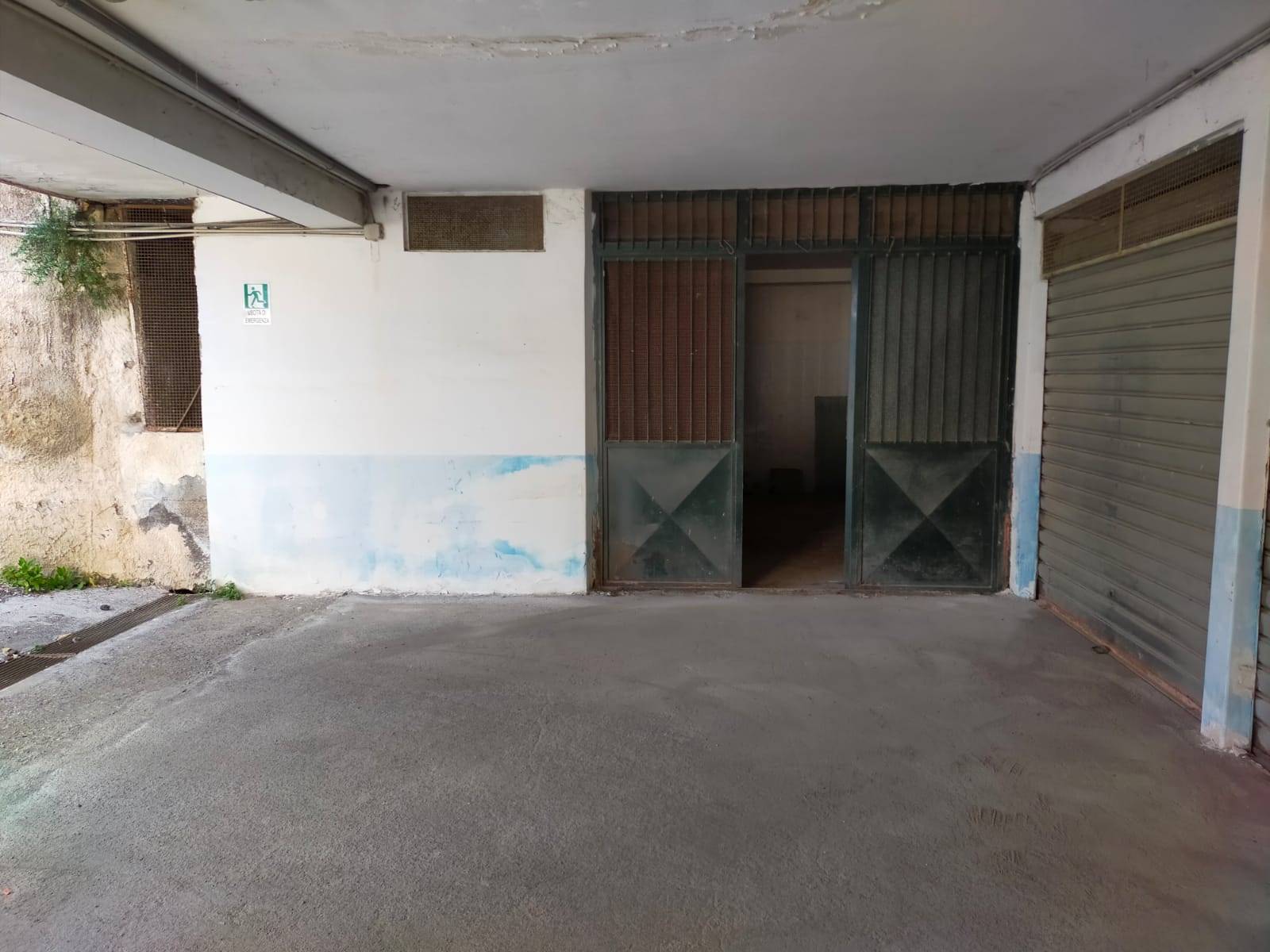 Garage / posto auto in vendita a Aci Castello Catania