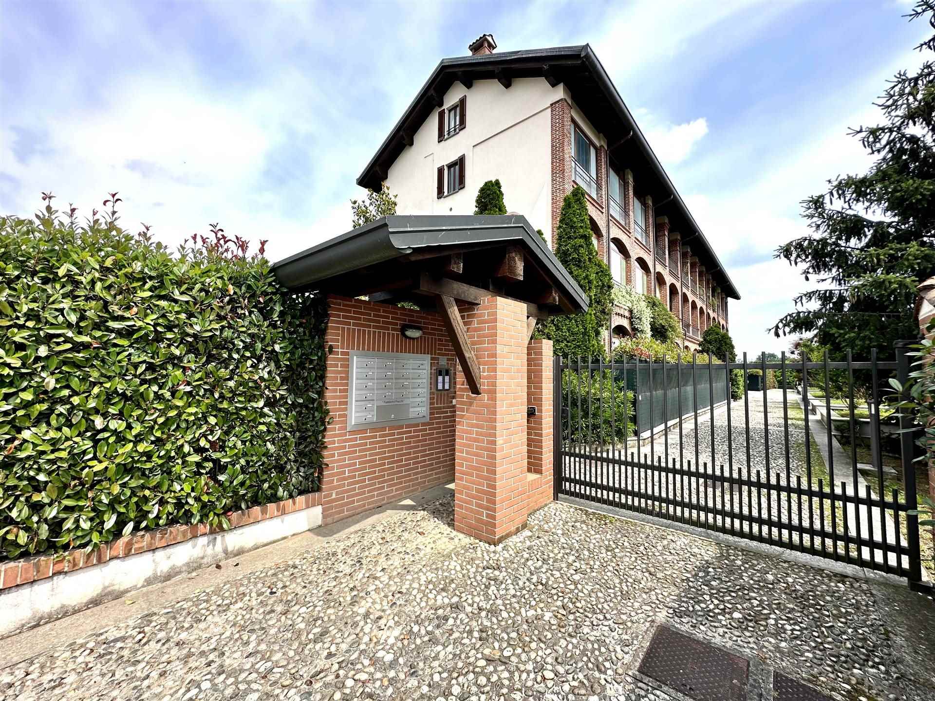 Appartamento in vendita a Usmate Velate Monza Brianza Velate