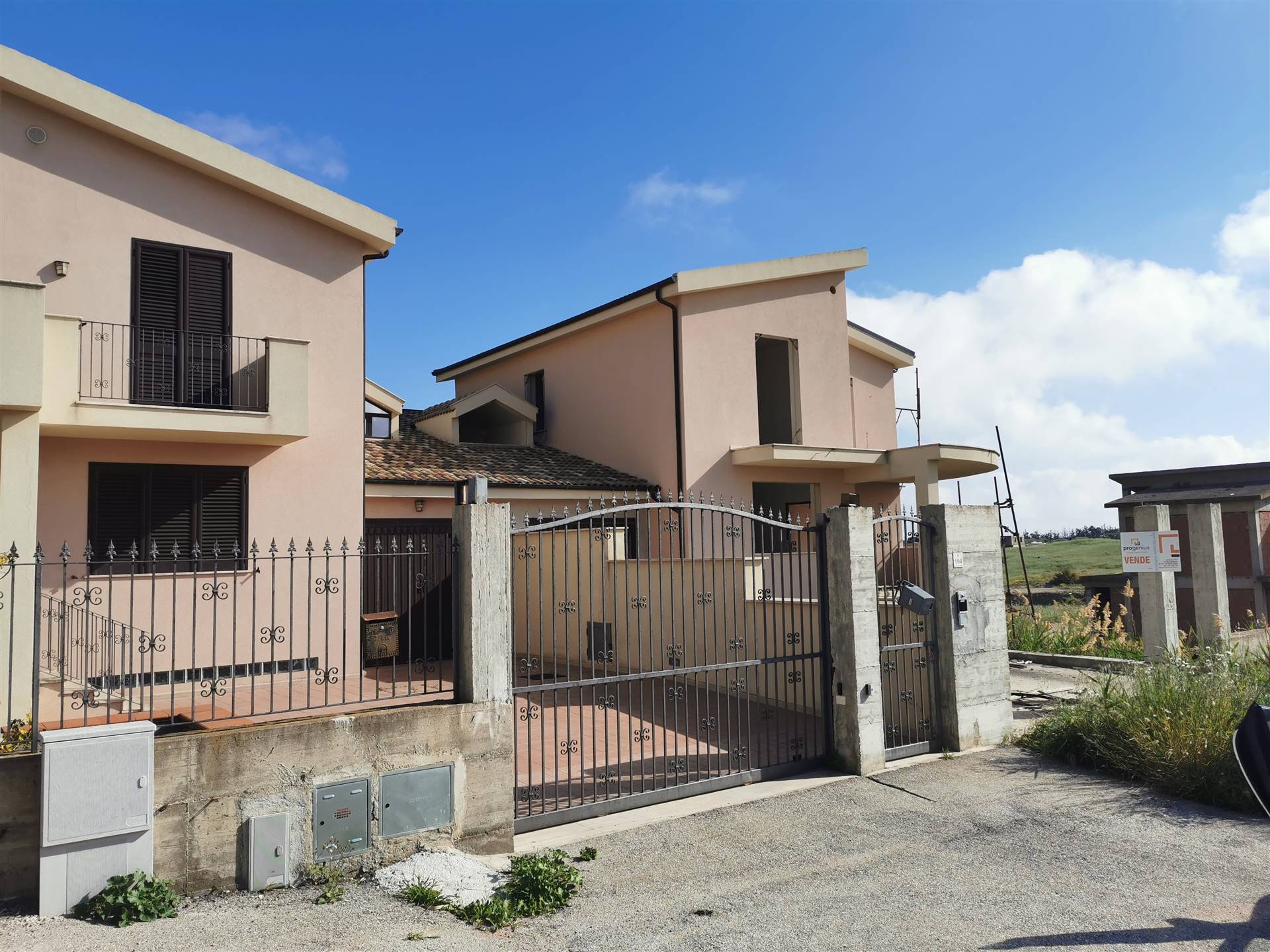 Villa bifamiliare in vendita a Agrigento Villaggio Mosé
