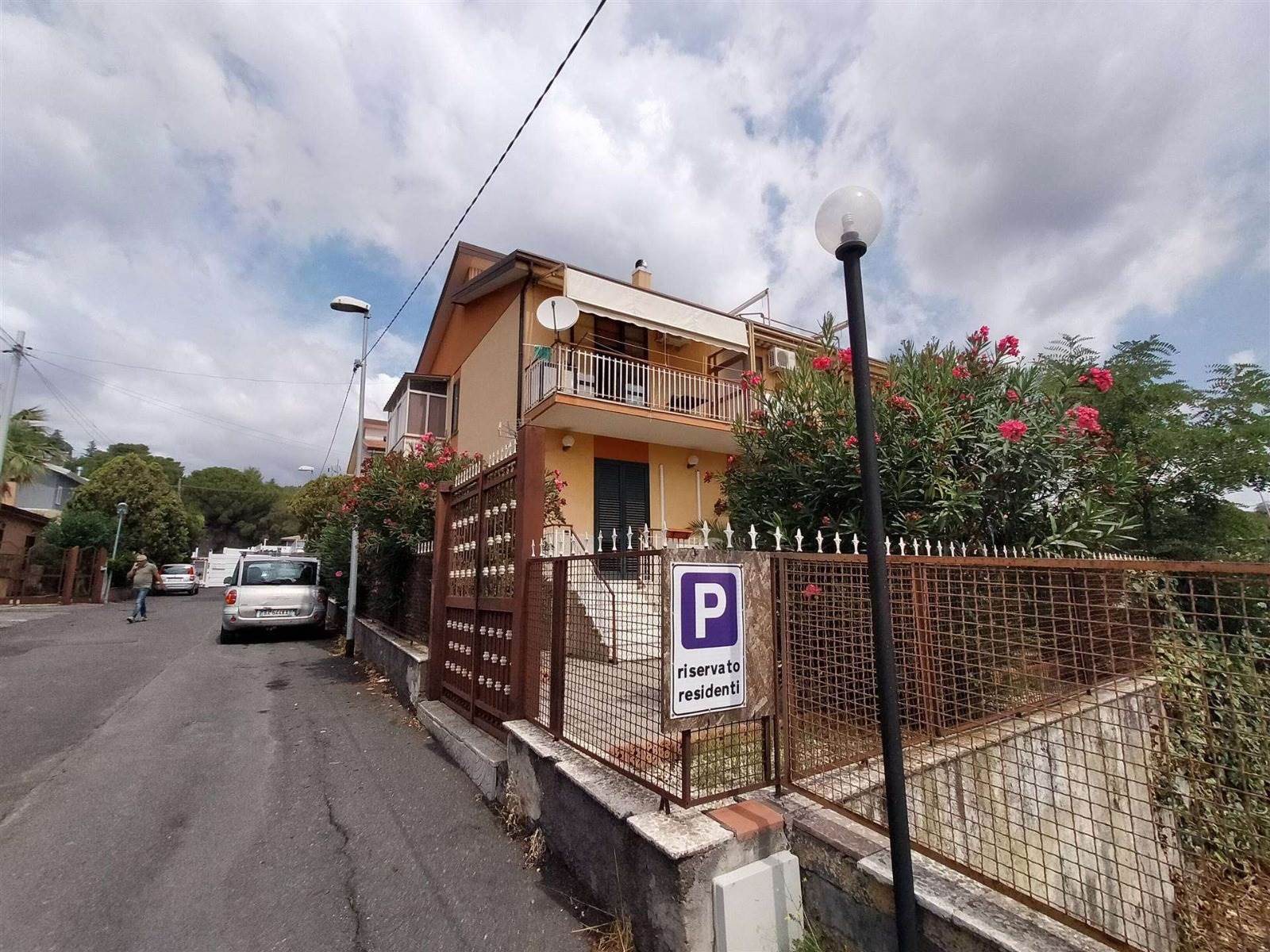 Appartamento in Via della Regione a Nicolosi