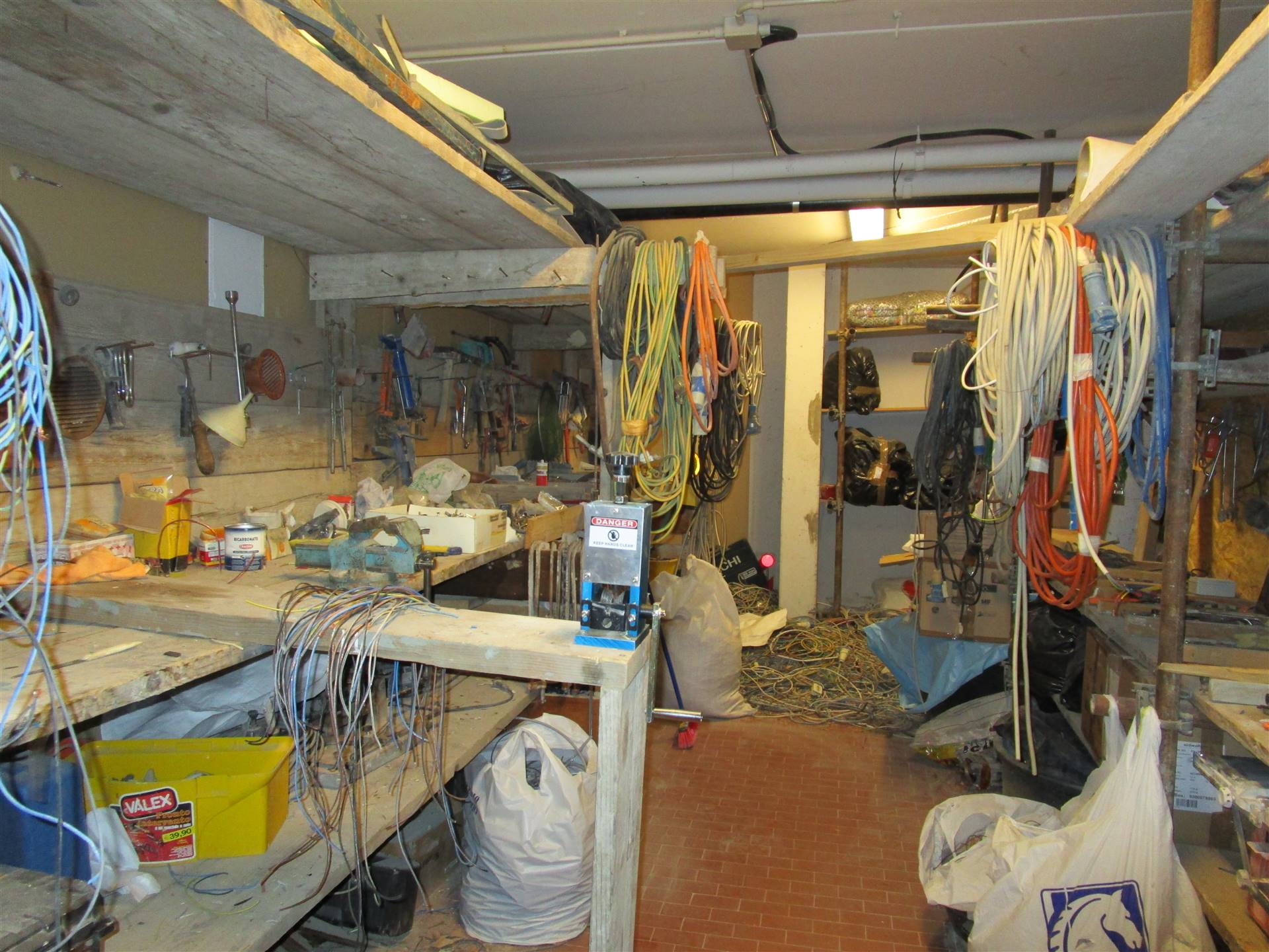 Garage in Vendita a Campi bisenzio zona San donnino - anteprima 4