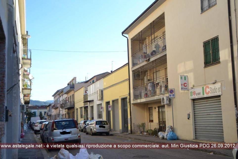 Appartamento in Vendita a Prato zona Filzi - immagine 3