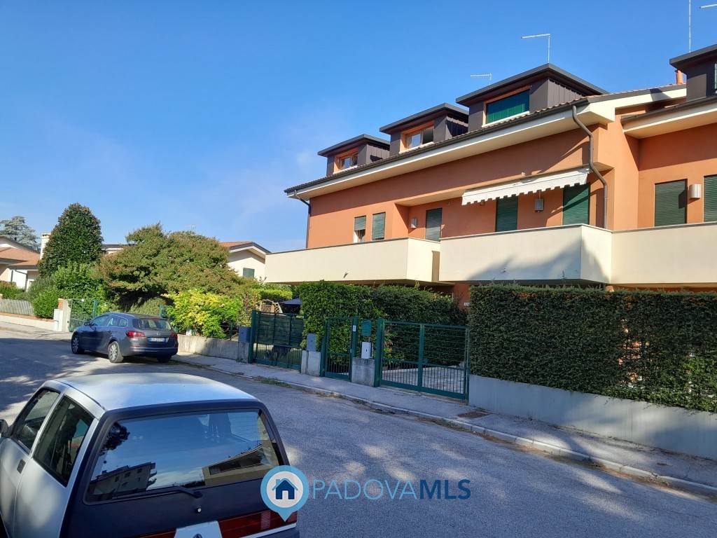 Villa a schiera in vendita a Selvazzano Dentro Padova San Domenico