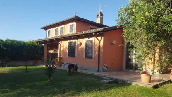 Villa in vendita a Formello Roma