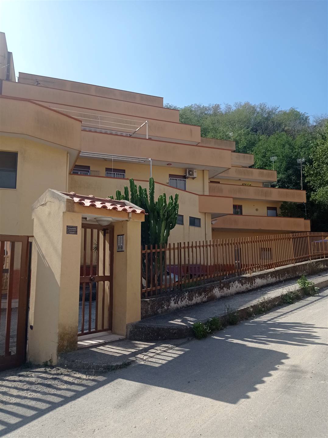 Appartamento in Via Domenico Mazzotta in zona Annunziata Bassa,s. Licandro a Messina