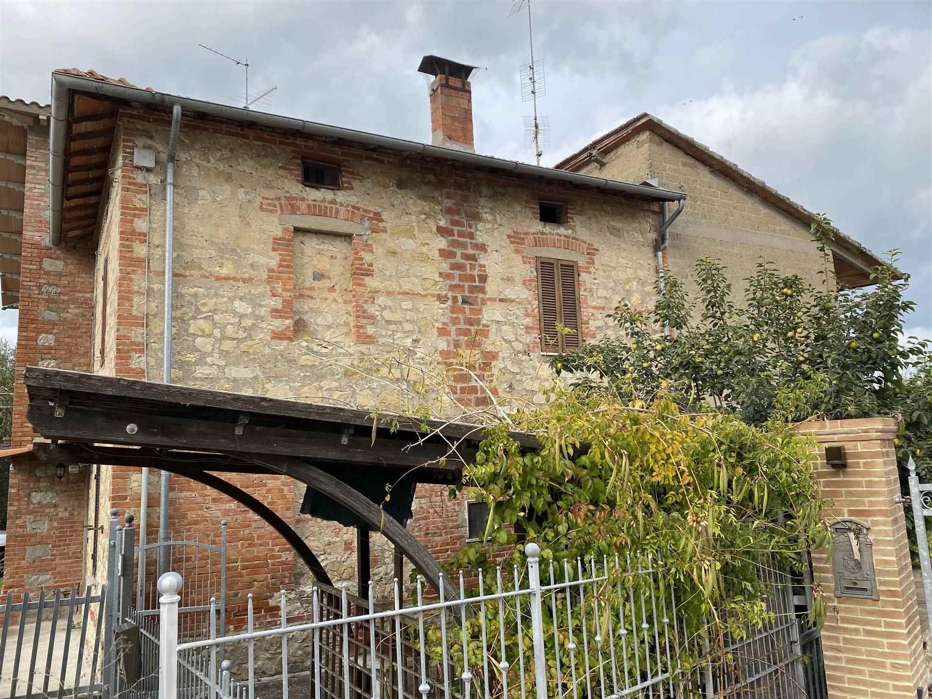 Casa semi indipendente abitabile in zona Sanfatucchio a Castiglione del Lago