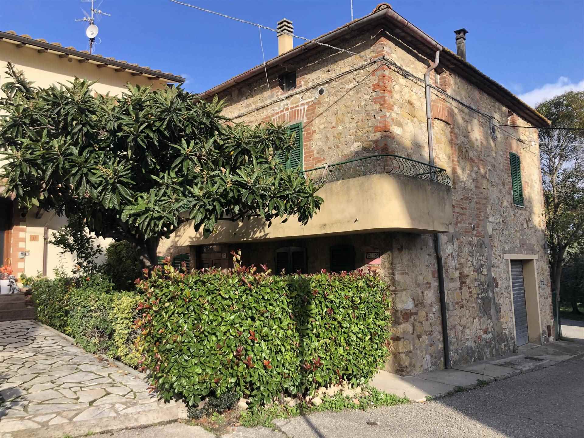 Casa semi indipendente abitabile in zona Sanfatucchio a Castiglione del Lago