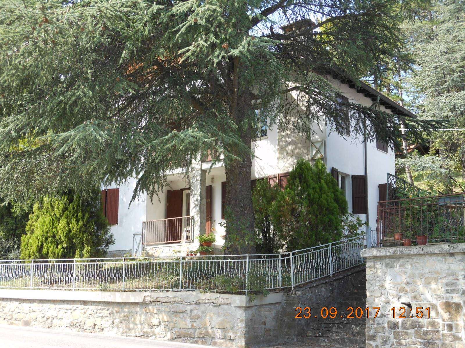 Appartamento in vendita a Tizzano Val Parma Parma