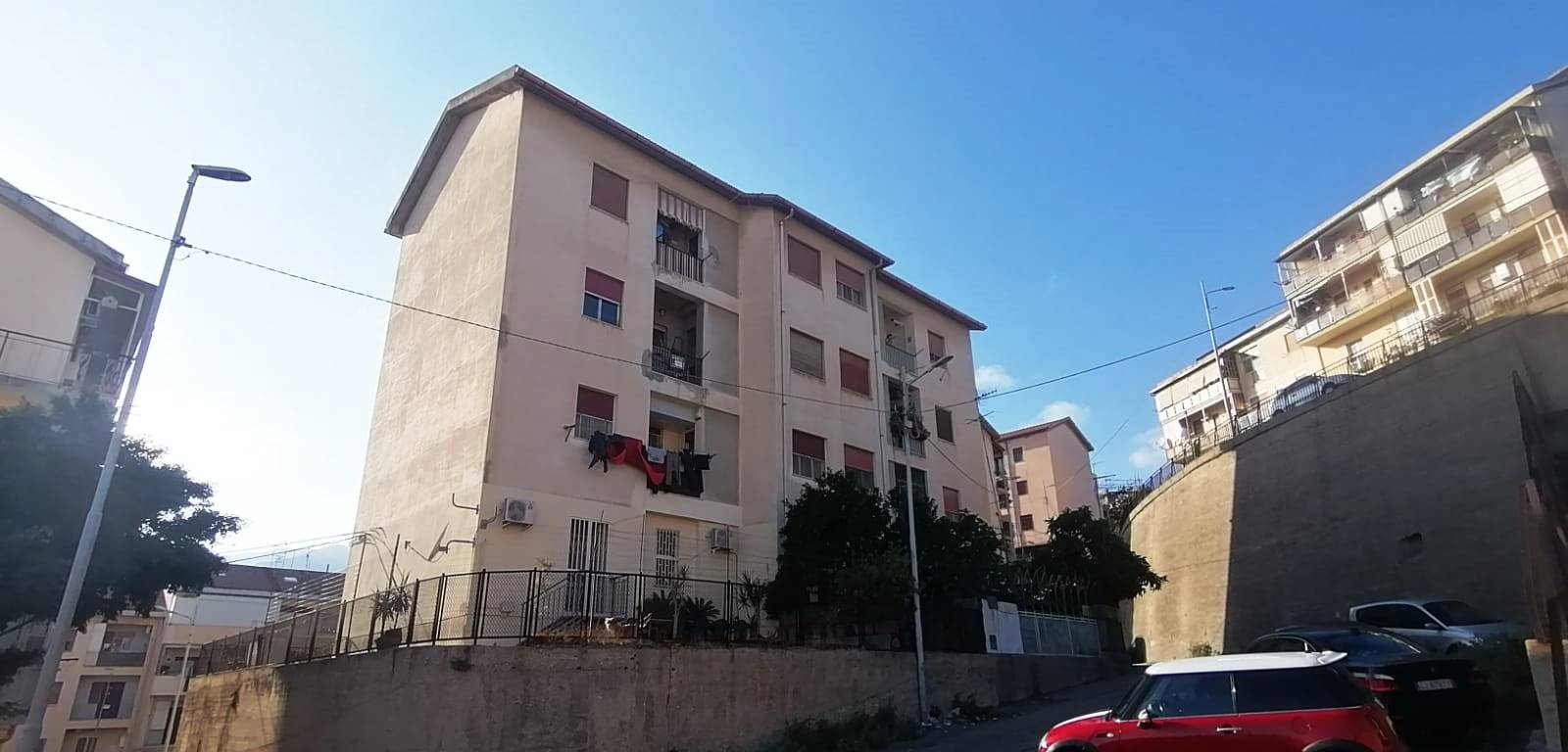 Quadrilocale in Via 38 m Rione Gazzi Pal h 28 in zona Contesse,gazzi,tremestieri a Messina