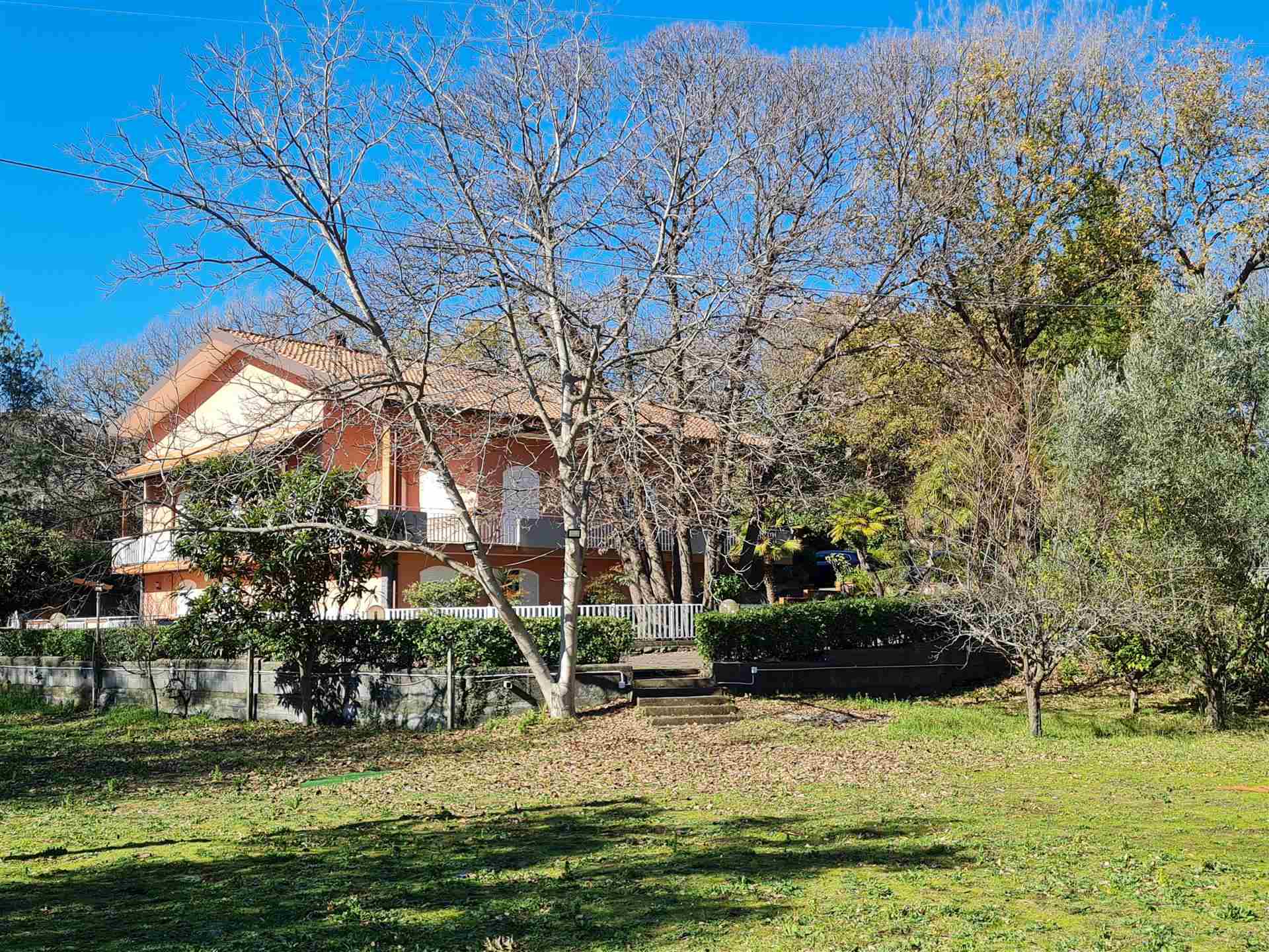 Villa in C.da Alboretto a Linguaglossa