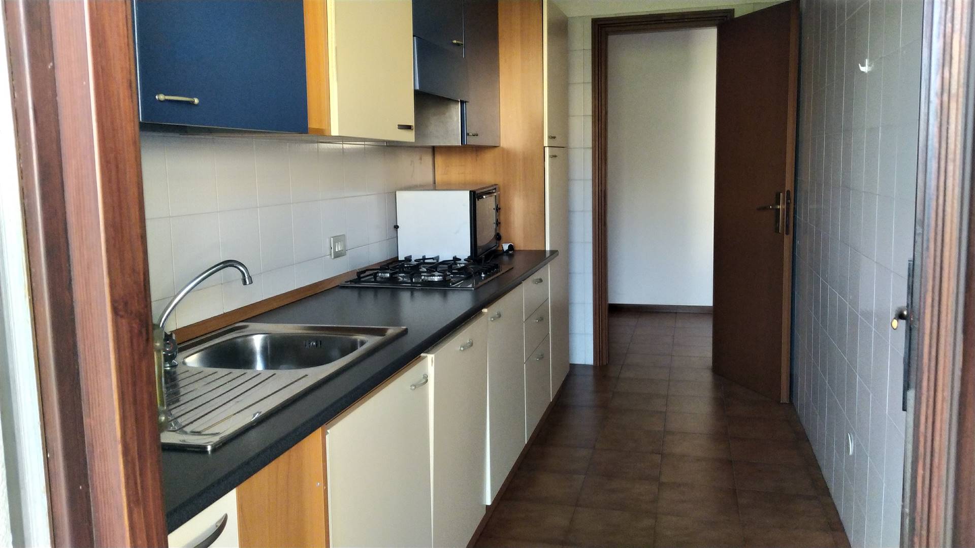 Appartamento in Via Rambotti 80 in zona Centri: Desenzano del Garda a Desenzano del Garda