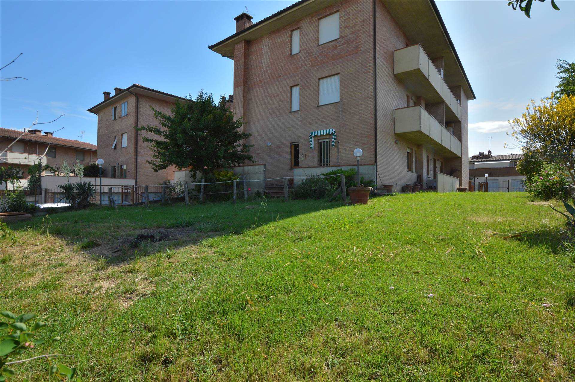 SAN ROCCO A PILLI, SOVICILLE, Apartment for sale of 182 Sq. mt., Habitable, Heating Individual heating system, Energetic class: G, Epi: 175 kwh/m2 year, placed at Ground on 2, composed by: 7 Rooms, 