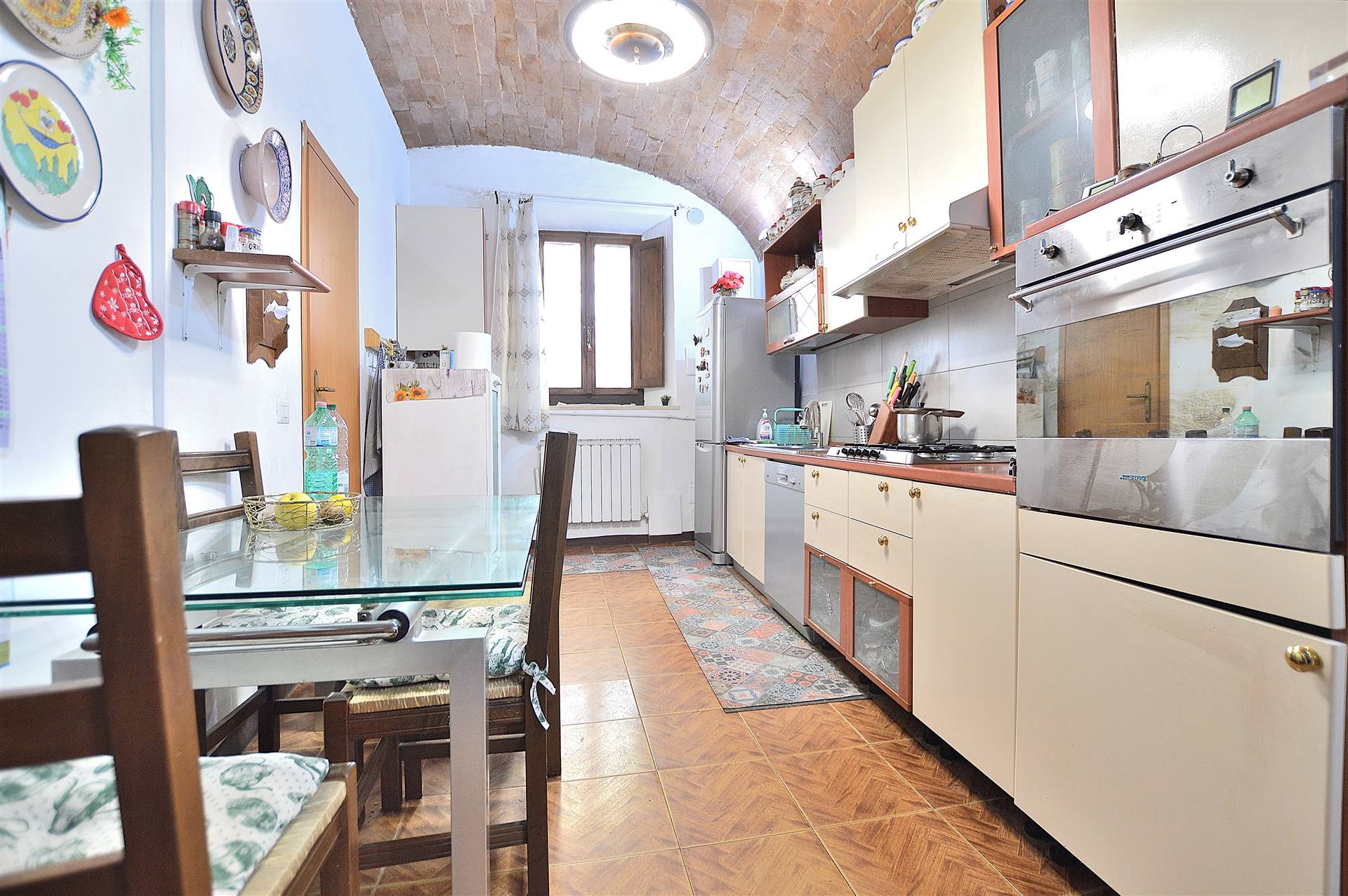 CENTRO - CONTRADA PANTERA, SIENA, Apartment for sale of 82 Sq. mt., Good condition, Heating Individual heating system, Energetic class: G, Epi: 175 kwh/m2 year, placed at Ground on 3, composed by: 3 
