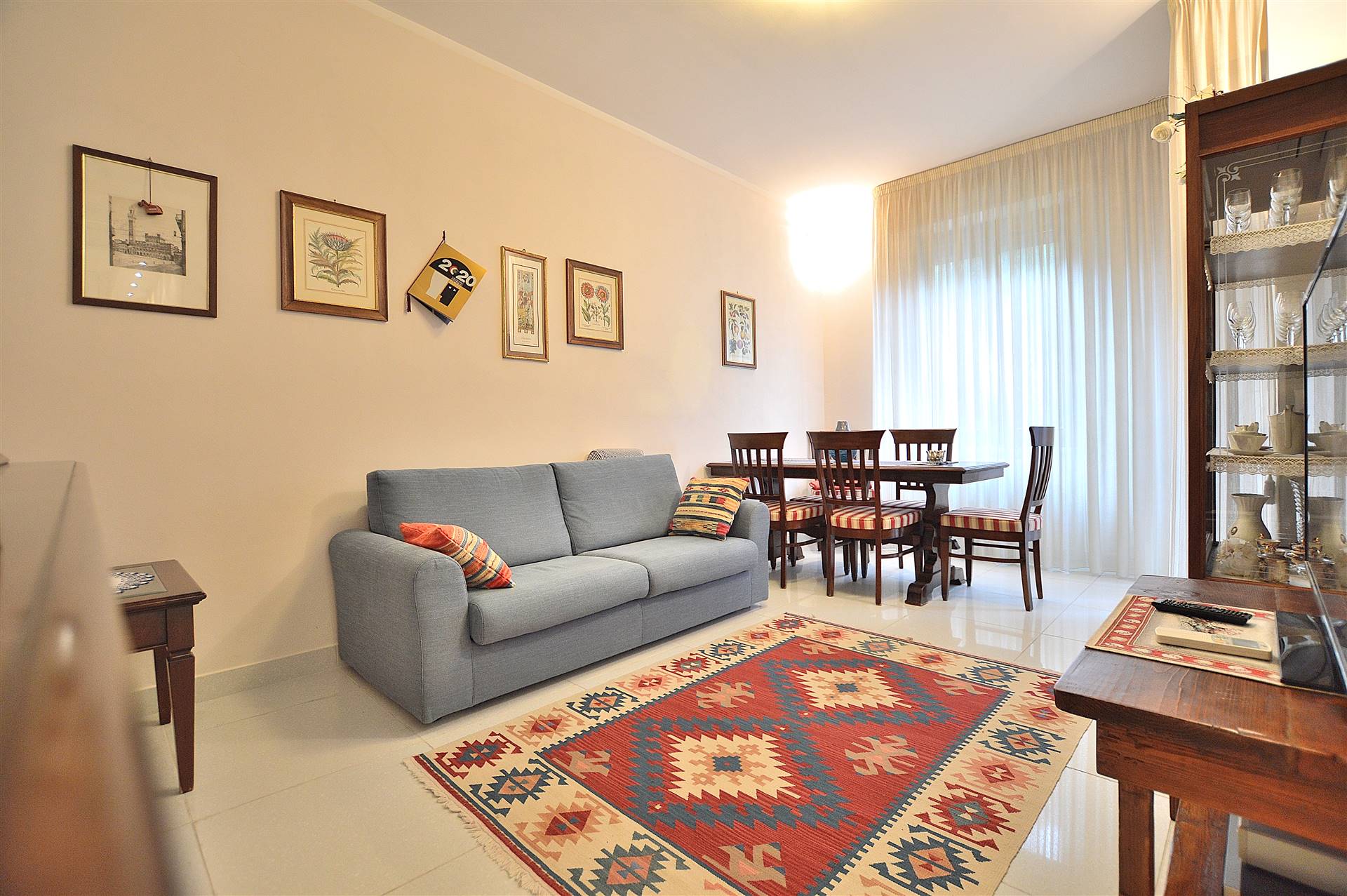 ACQUACALDA, SIENA, Apartment for sale of 65 Sq. mt., Excellent Condition, Heating Centralized, Energetic class: G, Epi: 175 kwh/m2 year, placed at 2° on 5, composed by: 3 Rooms, Separate kitchen, , 1 