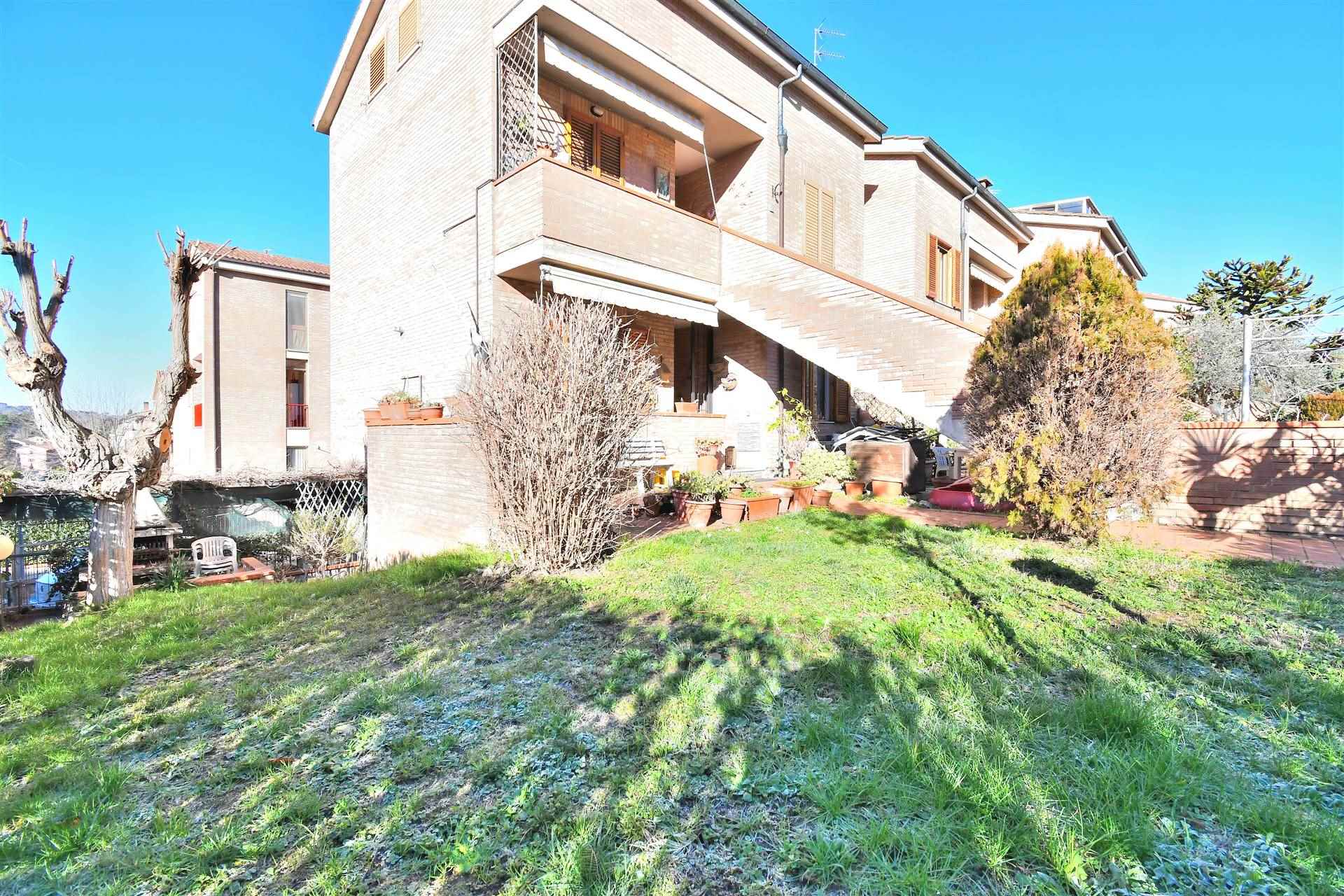 PONTE A BOZZONE, CASTELNUOVO BERARDENGA, Apartment for sale of 81 Sq. mt., Good condition, Heating Individual heating system, Energetic class: F, 