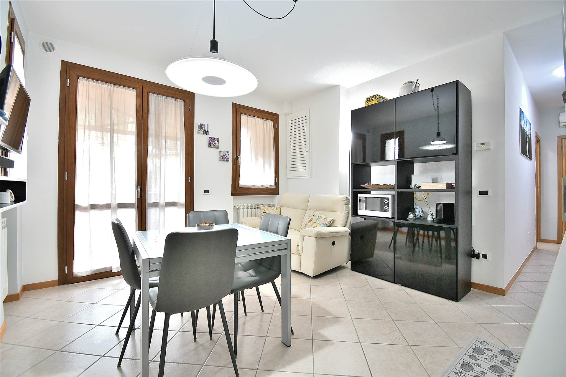SANT'ANDREA, SIENA, Apartment for sale of 62 Sq. mt., Energetic class: G, Epi: 175 kwh/m2 year, placed at 1° on 2, composed by: 3 Rooms, 2 Bedrooms, 1 Bathroom, Double Box, Parking space, Terrace, 