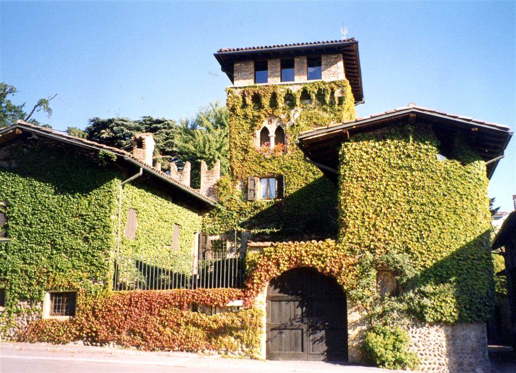 Villa in vendita a Gorle Bergamo