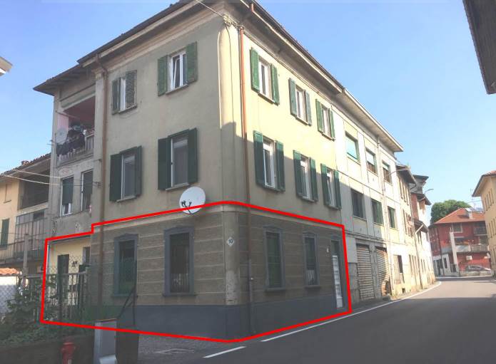 Quadrilocale in Via Vittorio Veneto 7 a Lomazzo
