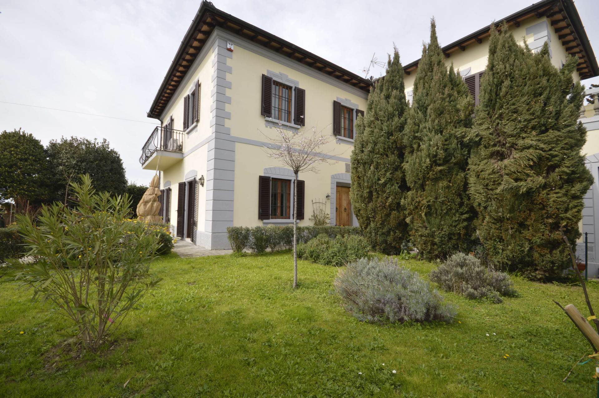 Villa in Via Bolognese 431 in zona Bolognese a Firenze