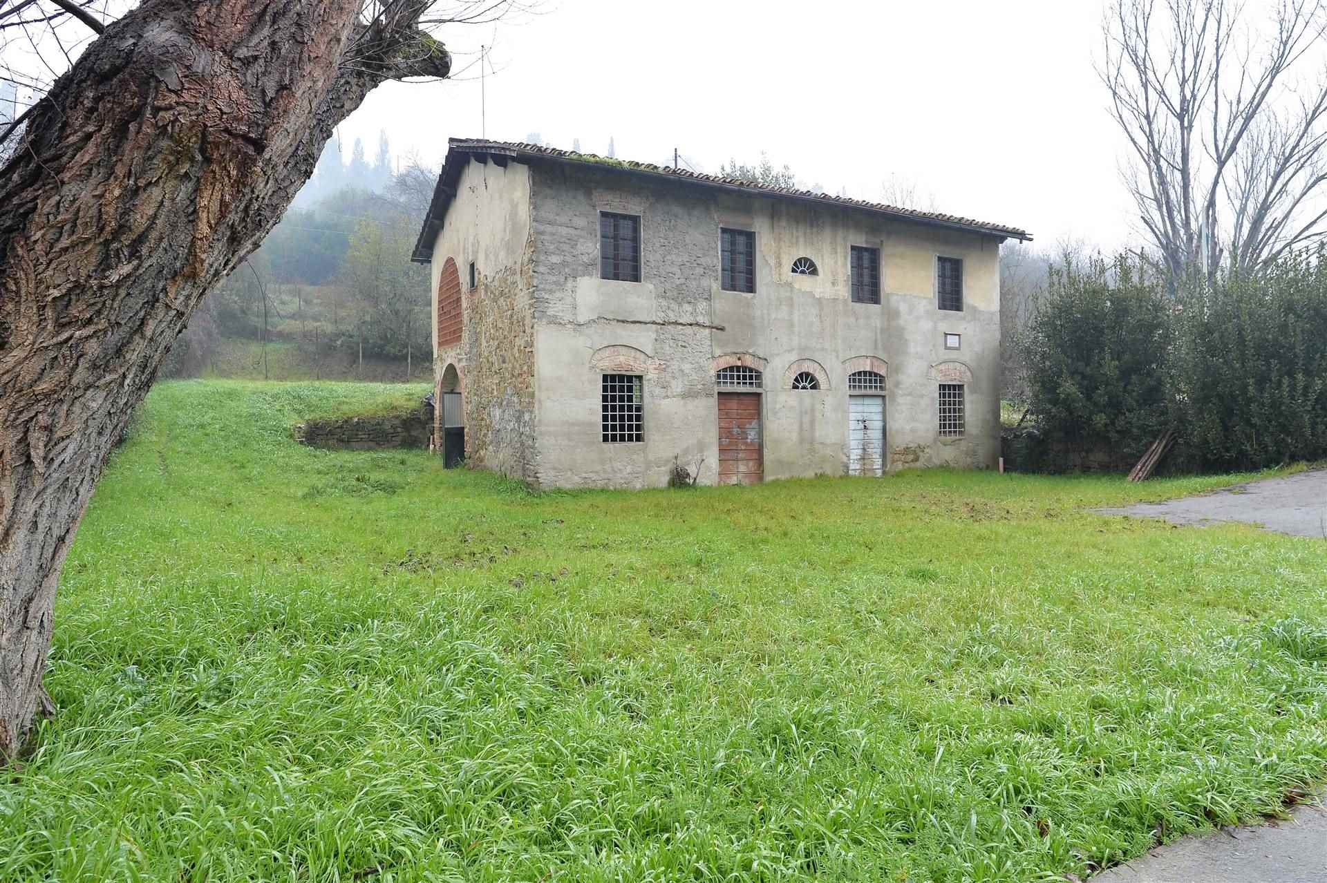 Rustico casale in vendita a Firenze Galluzzo