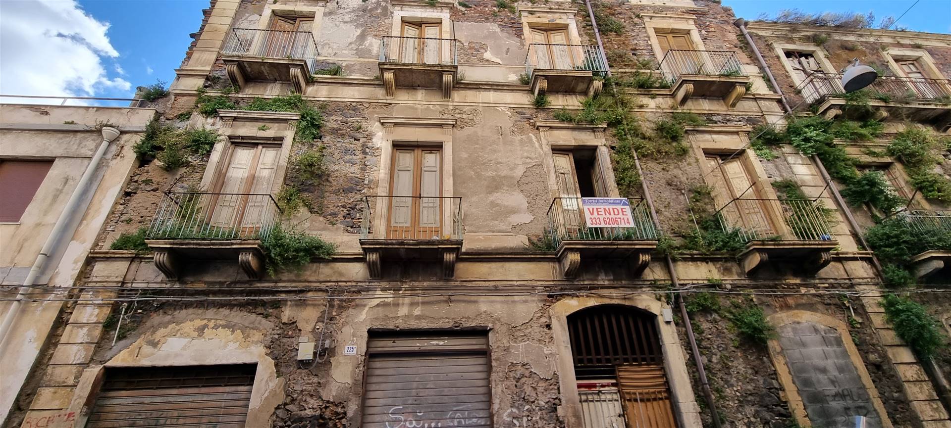 Palazzo in vendita a Catania Castello Ursino - San Cristoforo