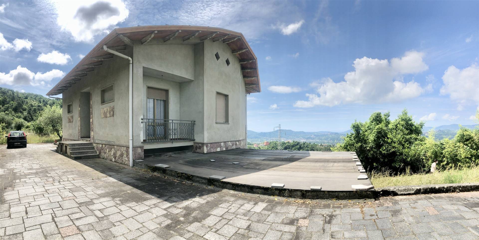 Casa singola da ristrutturare in zona Ponzano Superiore a Santo Stefano di Magra