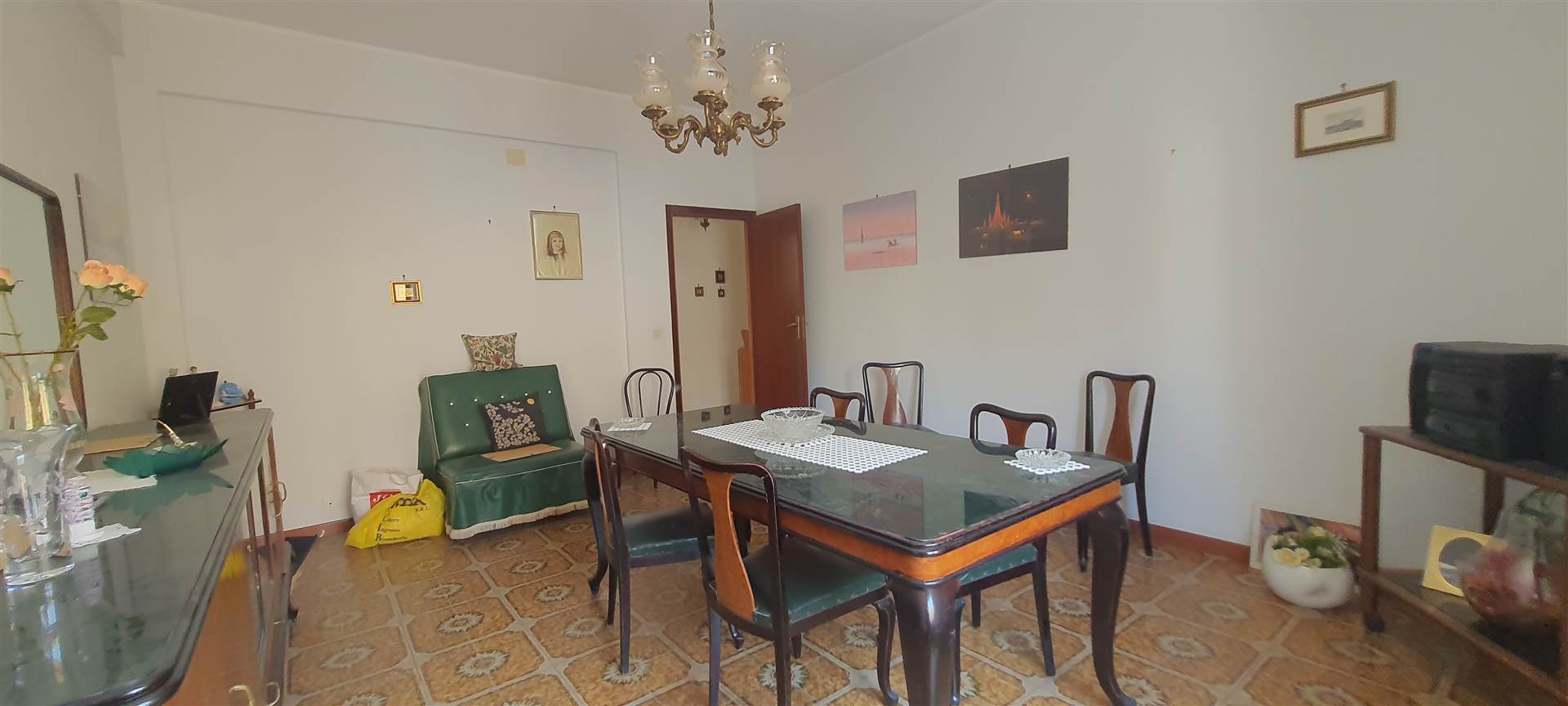 CENTRO STORICO, TRAPANI, Palace for sale of 200 Sq. mt., Be restored, Heating Non-existent, composed by: 12 Rooms, Separate kitchen, , 4 Bedrooms, 2 