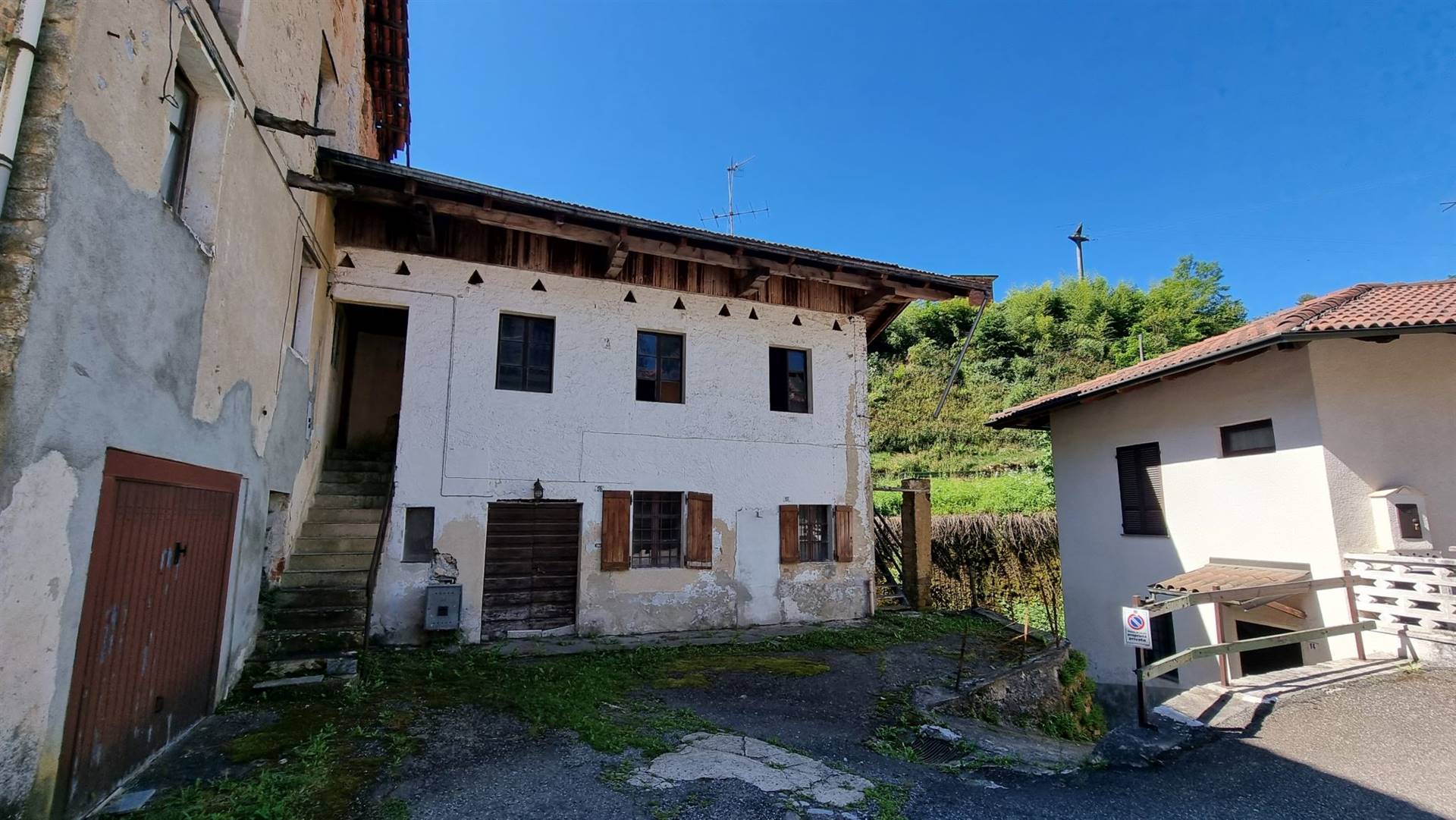 Villa a schiera in Via Molino Gera 15 in zona Trivero a Valdilana