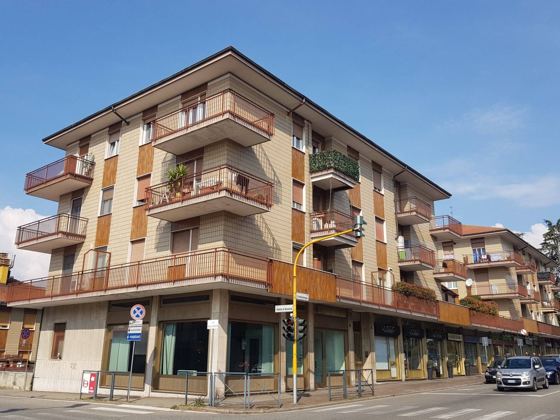 Quadrilocale in Via Cottolengo 16 in zona Semicentro a Biella