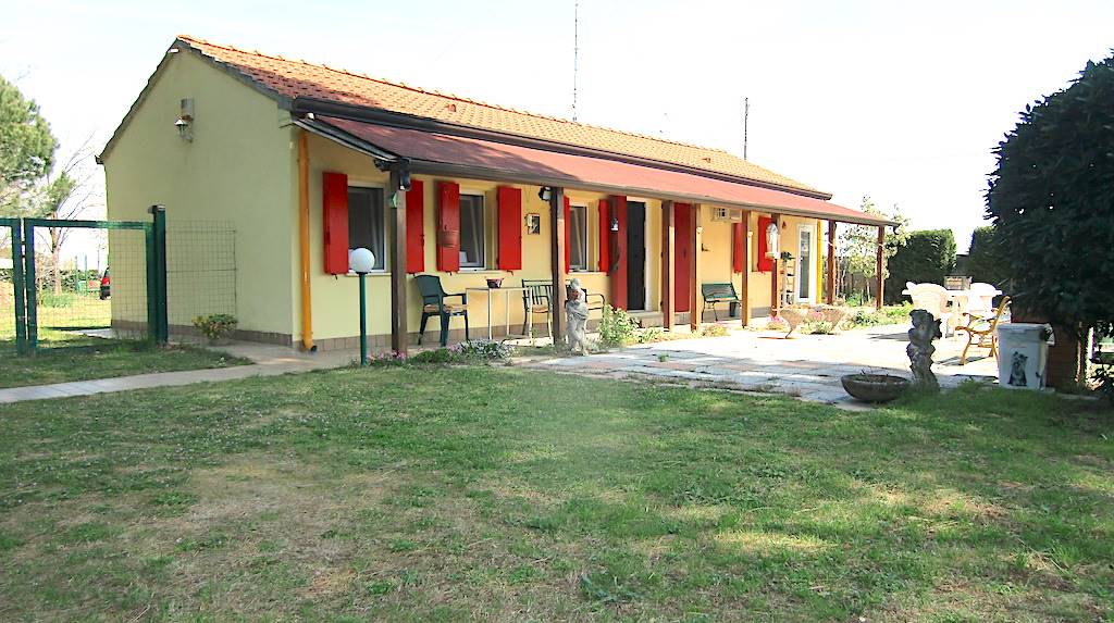 Casa singola in Via Nuova Corriera, 174 a Mesola