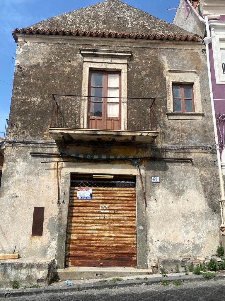 Casa singola in vendita a Motta Sant'anastasia Catania