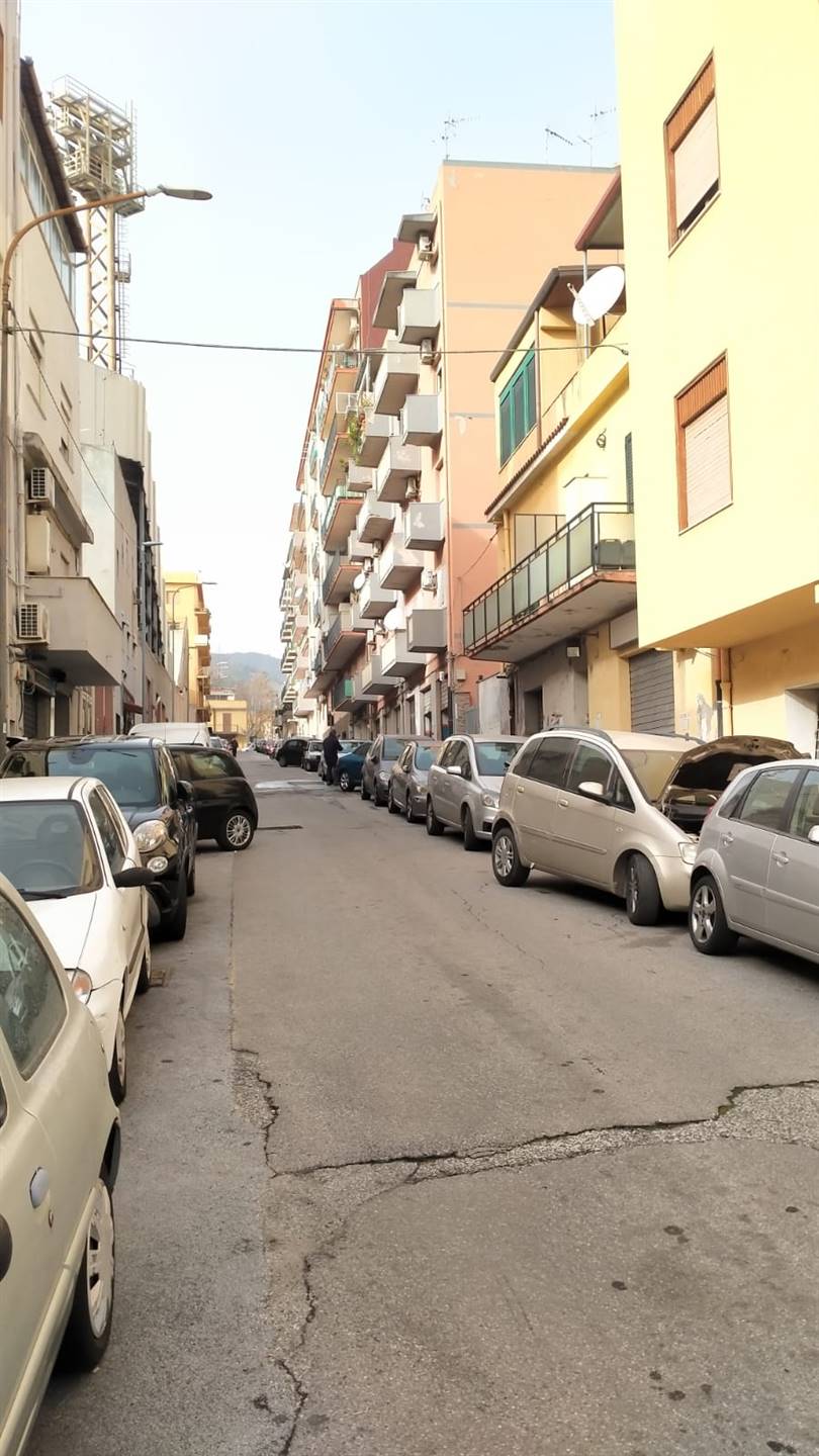 Trilocale in Via Oreto 9 in zona Via Dei Mille,via g. Bruno P.zza Dante,provinciale a Messina