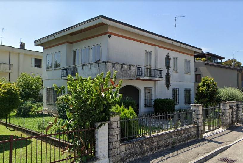 Villa abitabile in zona Porto a Legnago