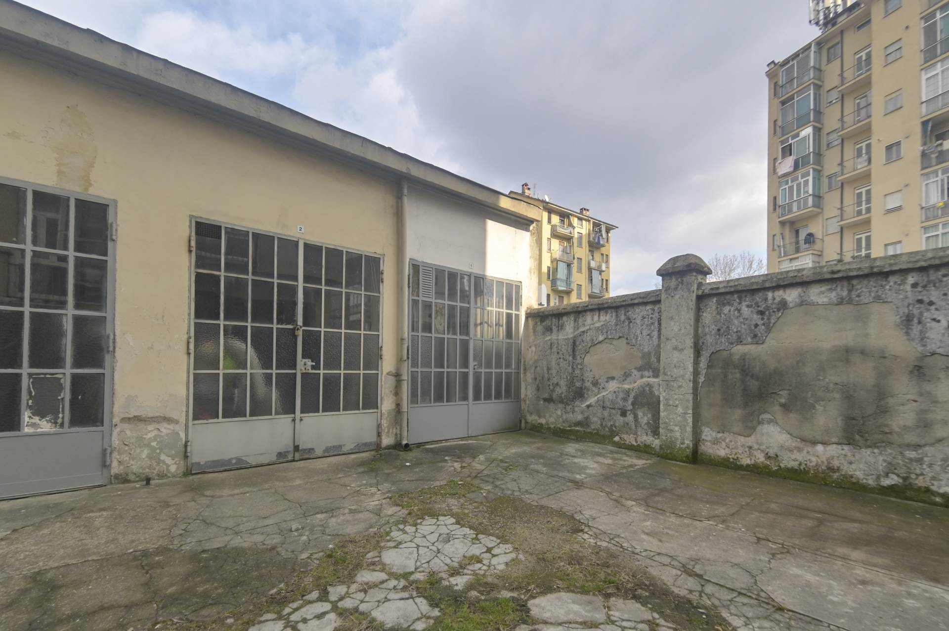Garage / Posto auto in Via Camillo Riccio 6 in zona Mirafiori Sud a Torino