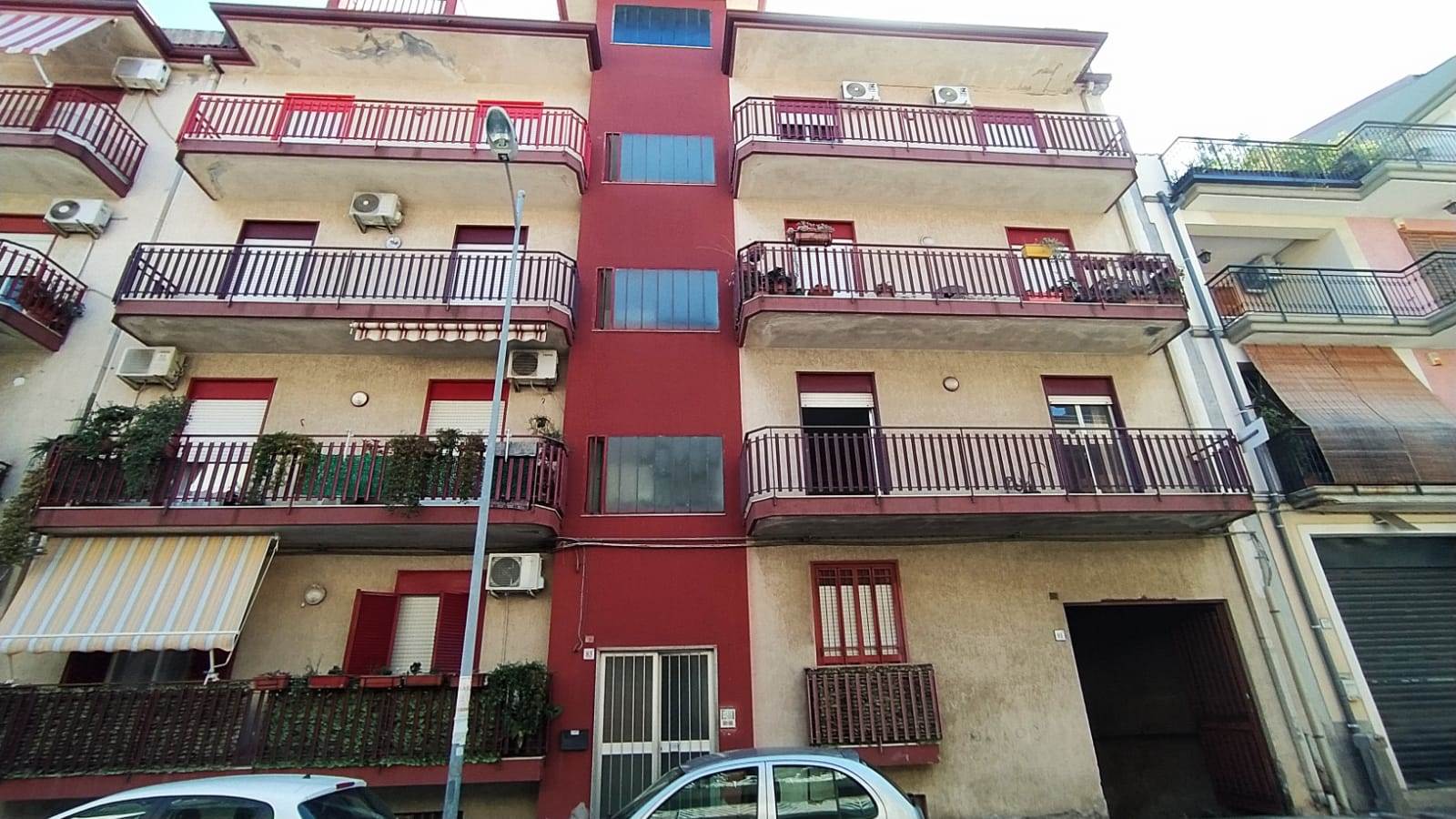 Appartamento in vendita a Aci Catena Catania Aci San Filippo